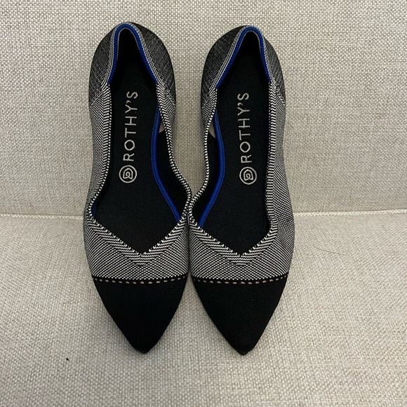 Women’s Rothys Pointed Toe Flats - Picture 1 of 6